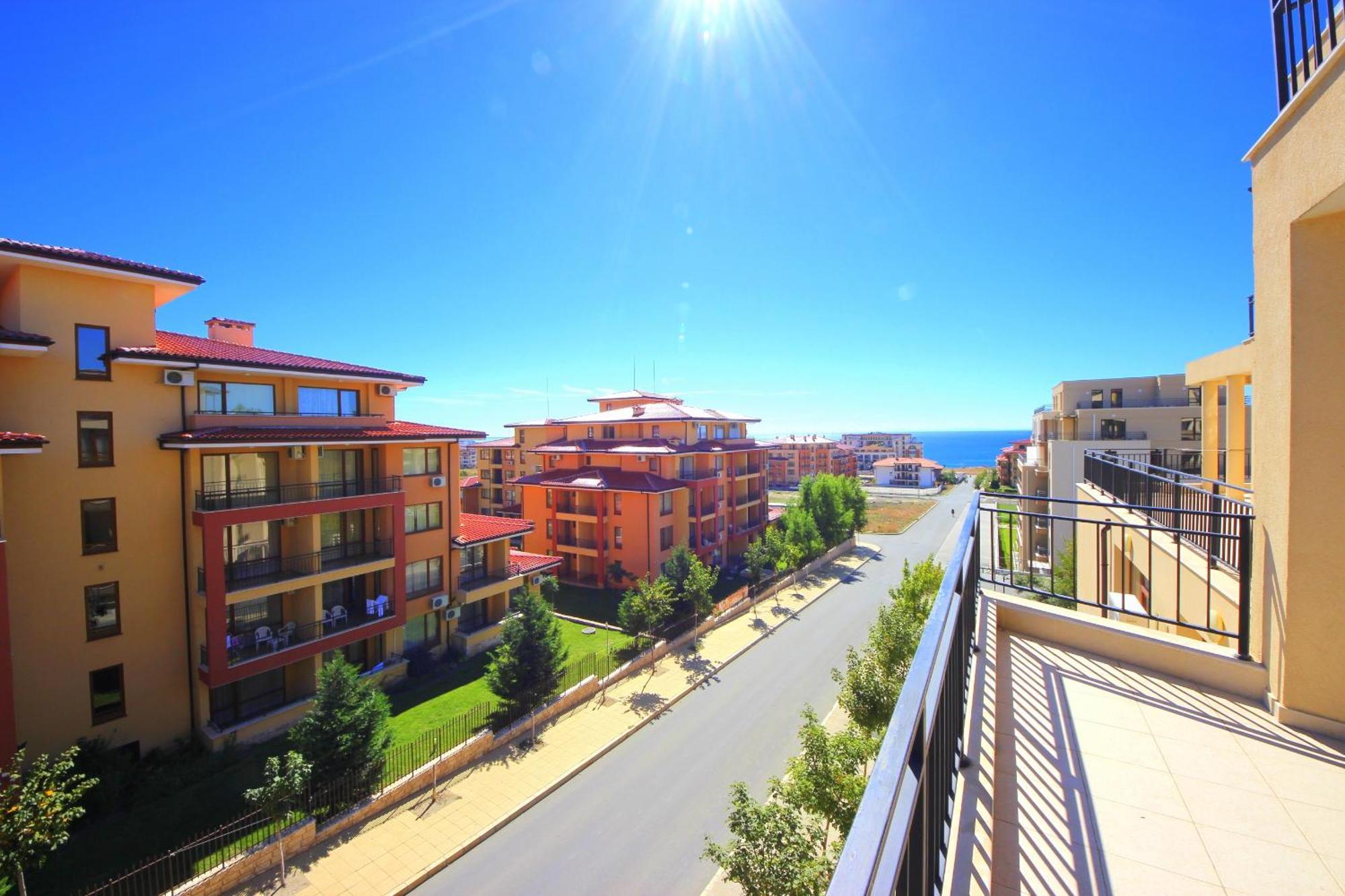 Menada Luxor Apartments Sveti Vlas Exterior foto