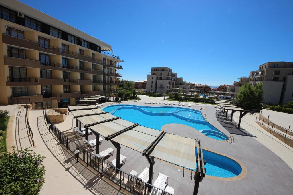 Menada Luxor Apartments Sveti Vlas Exterior foto