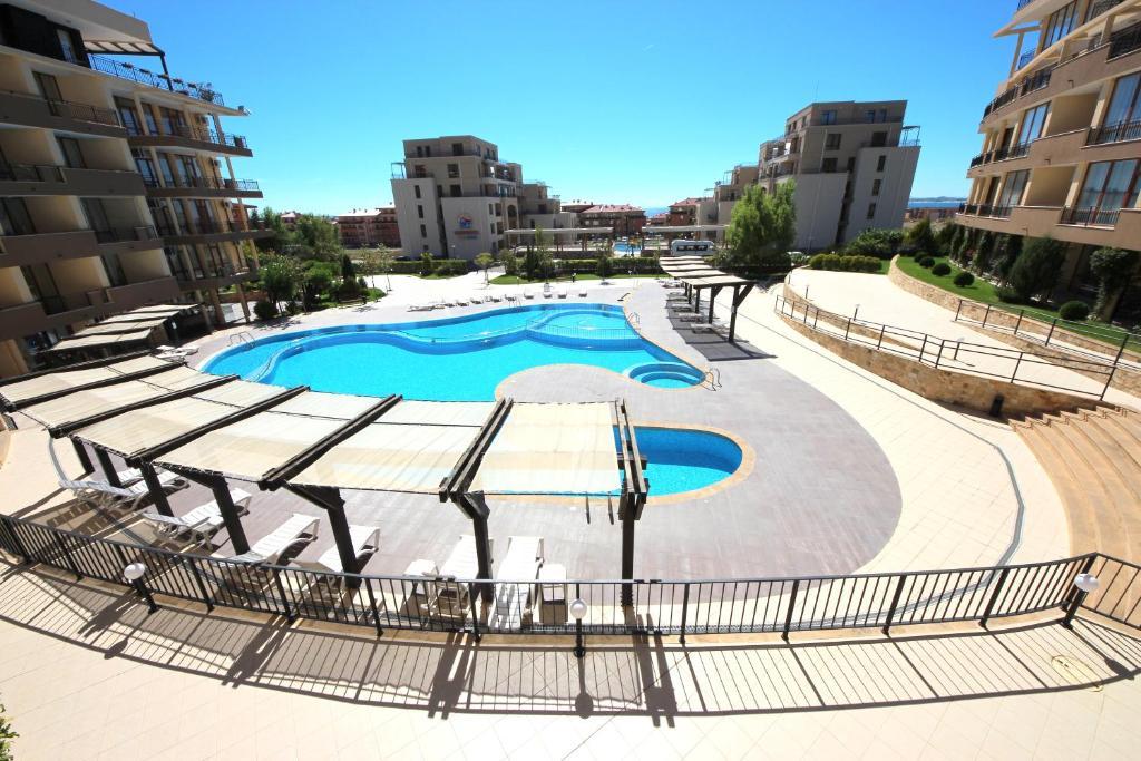 Menada Luxor Apartments Sveti Vlas Exterior foto